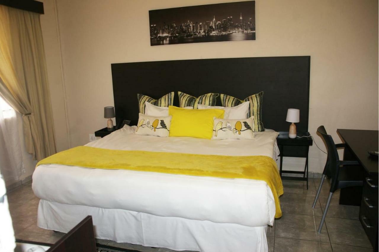 Savannah Guest House Polokwane Exterior foto
